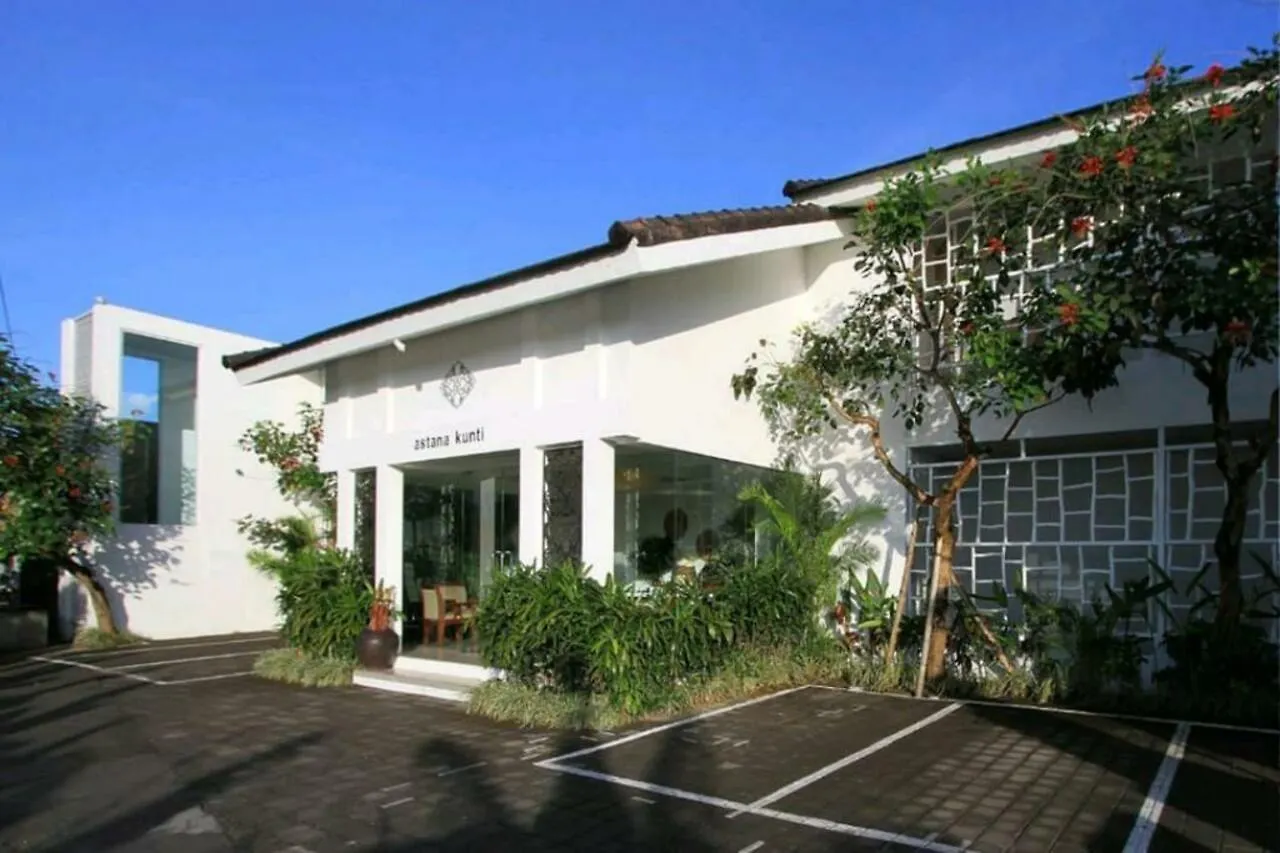 Collection O 20 Astana Kunti Seminyak Apartman
