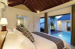 Collection O 20 Astana Kunti Seminyak Apartman Indonézia